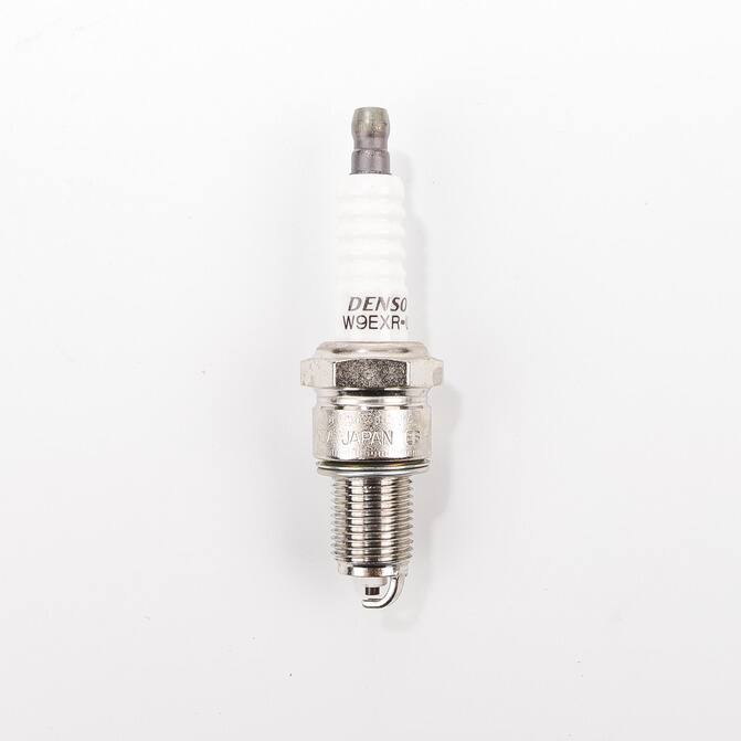 4pc Denso 6044 Standard U-Groove Spark Plug for W9EXR-U Tune Up Kit ln 4pc Denso 6044 Standard U-Groove Spark Plug for W9EXR-U Tune Up Kit ln